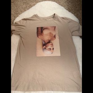 ARIANA GRANDE WOMENS SWEETNER T SHIRT